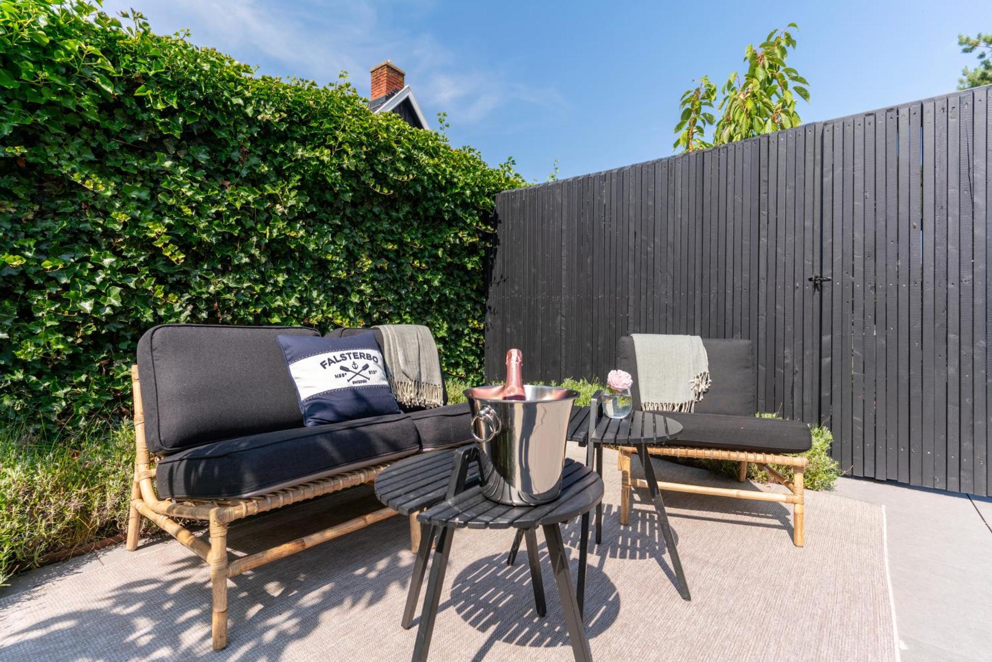 Falsterbo Guesthouse - Modern Comfort With Private Patio Skanör med Falsterbo المظهر الخارجي الصورة